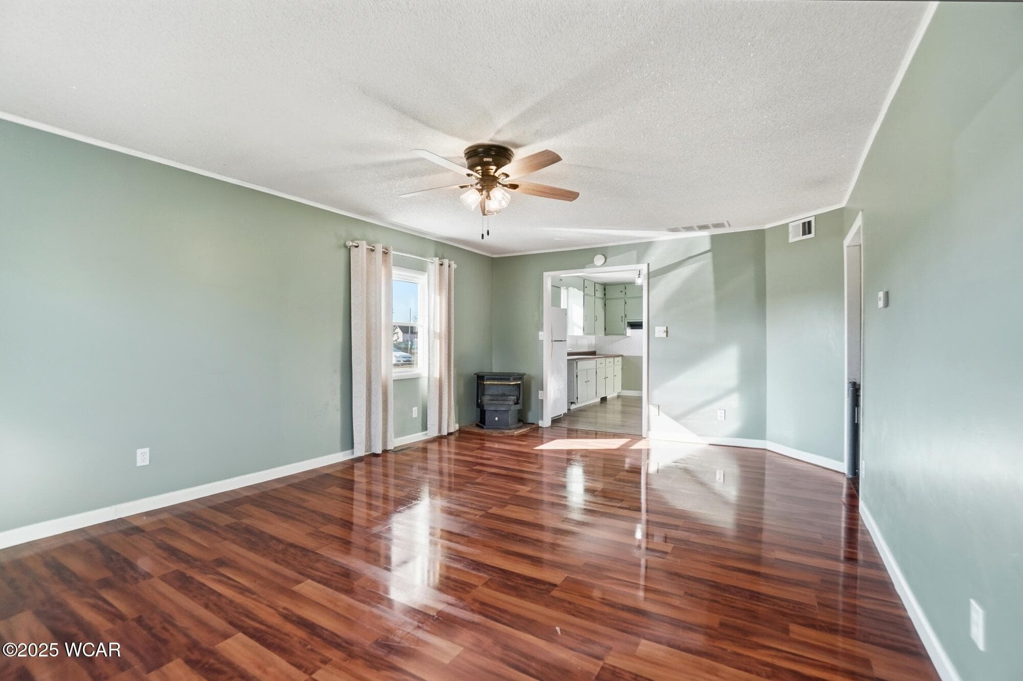 205 Chestnut photo 5