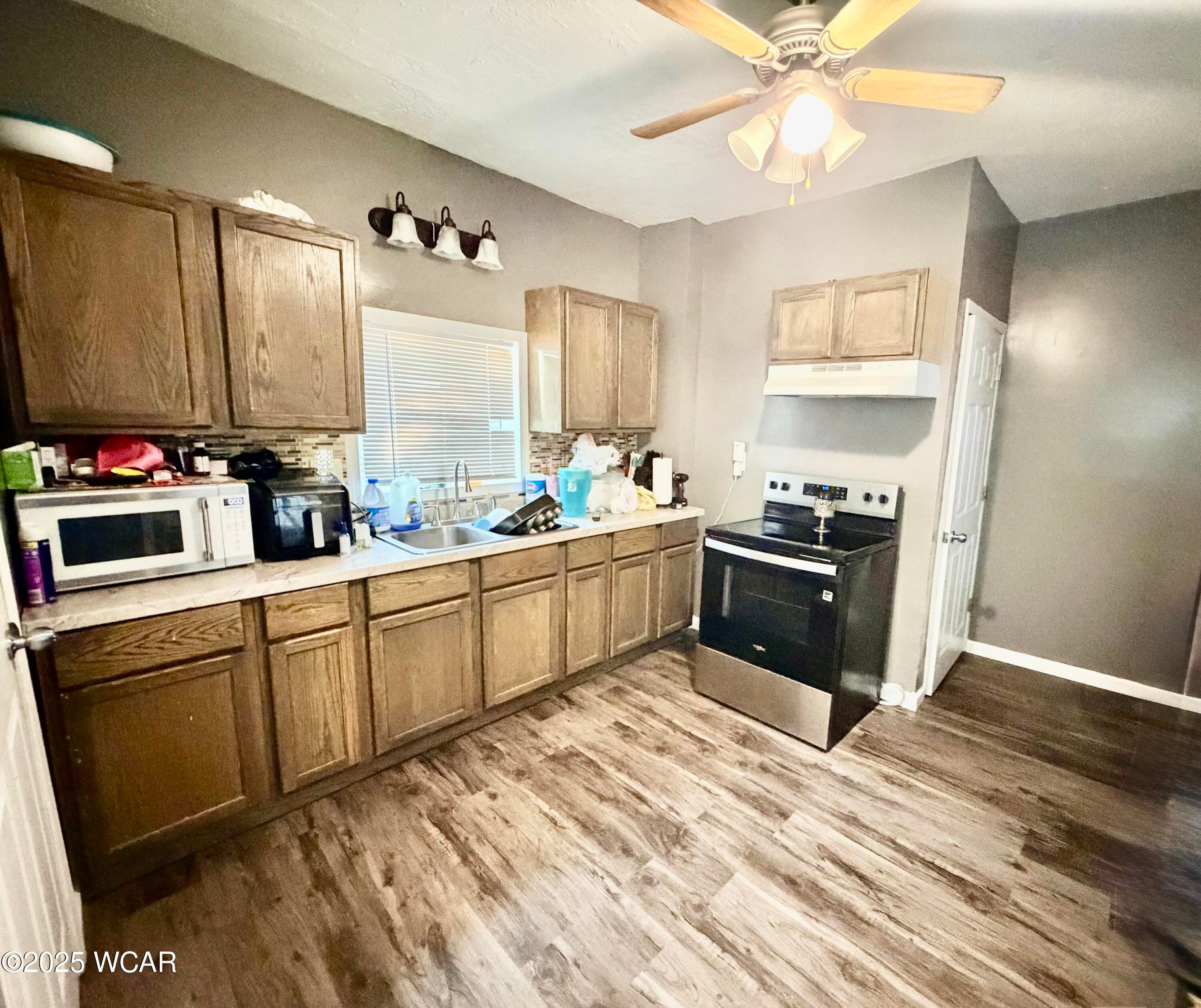516 Catalpa photo 4