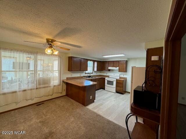 212 Simon St. photo 5