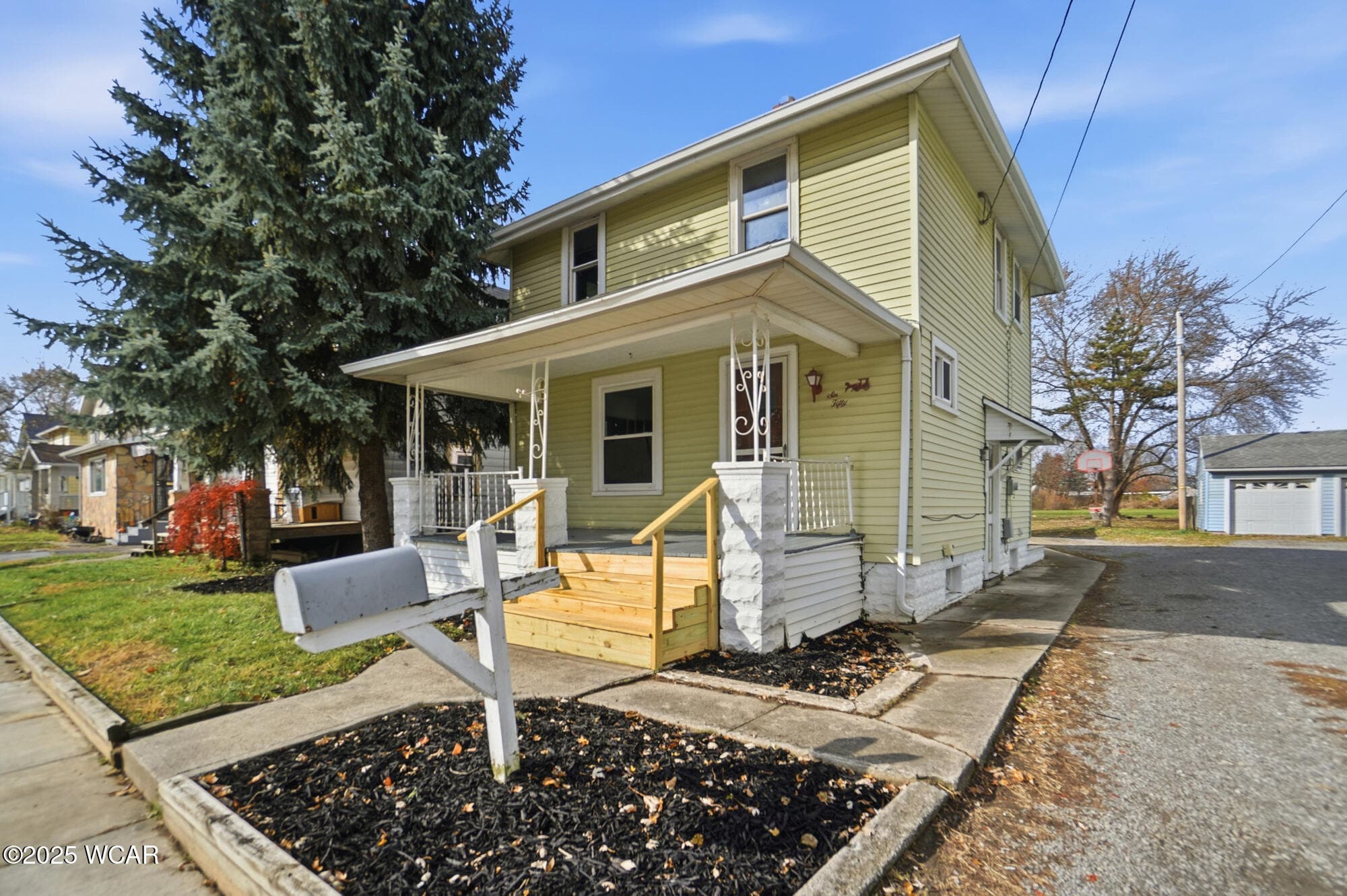 650 Dewey photo 3