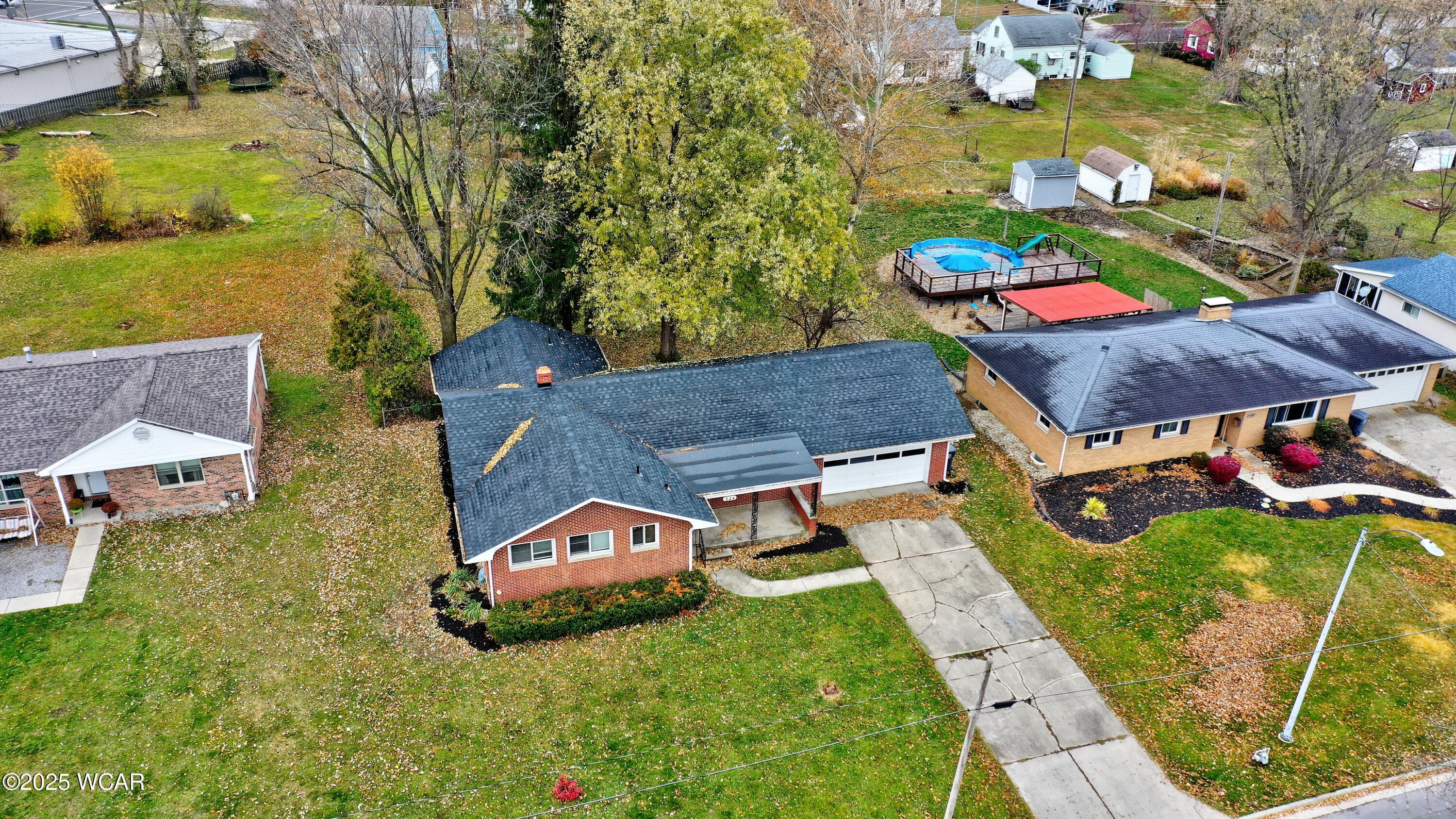 524 Collins photo 3