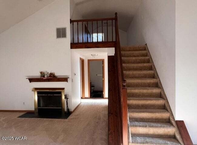 224 Oakcrest photo 2