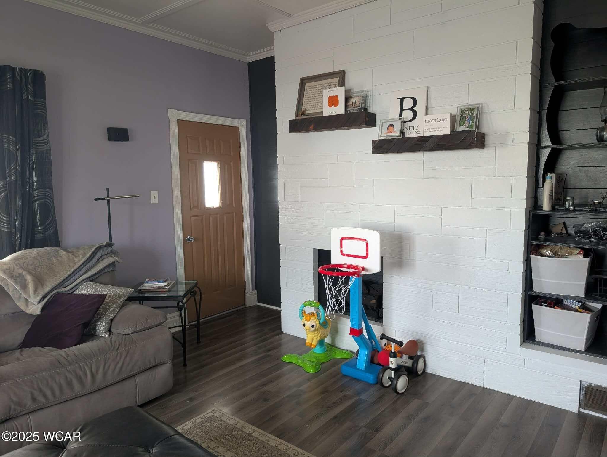 483 Franklin photo 5