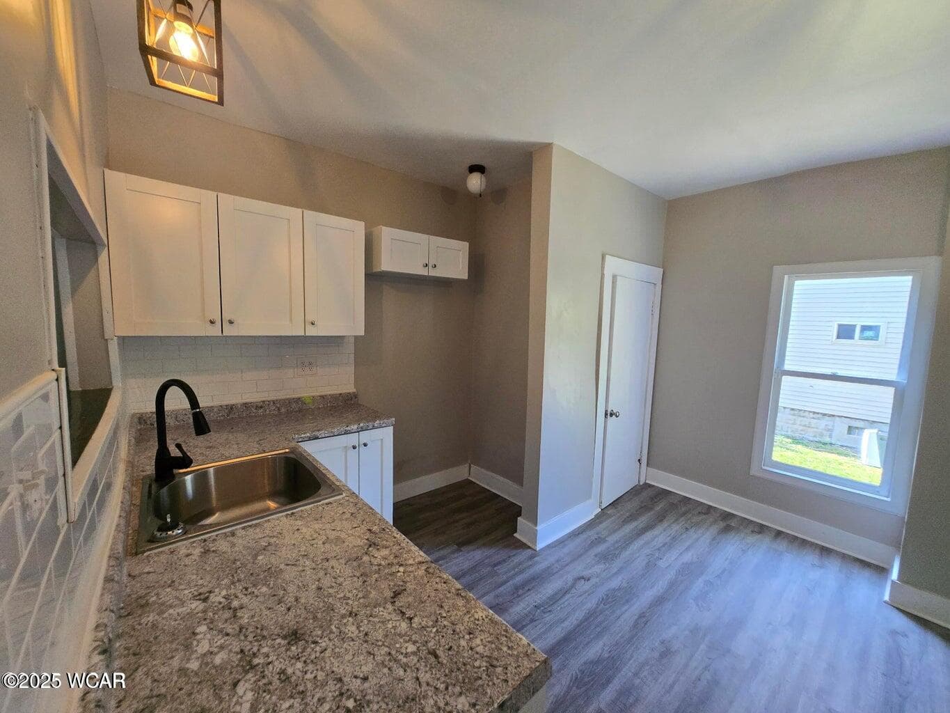 426 Baxter photo 5