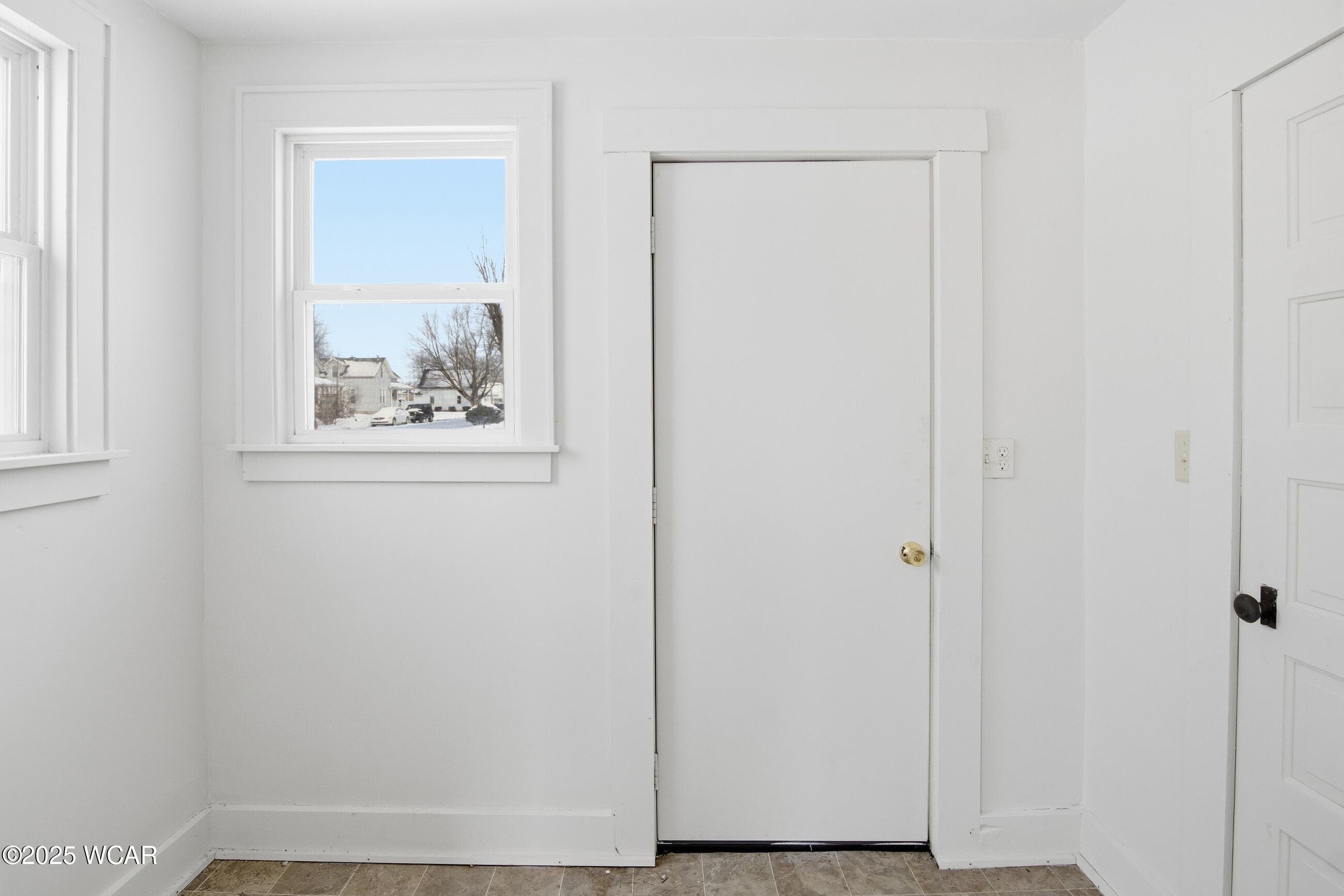 224 Franklin photo 5
