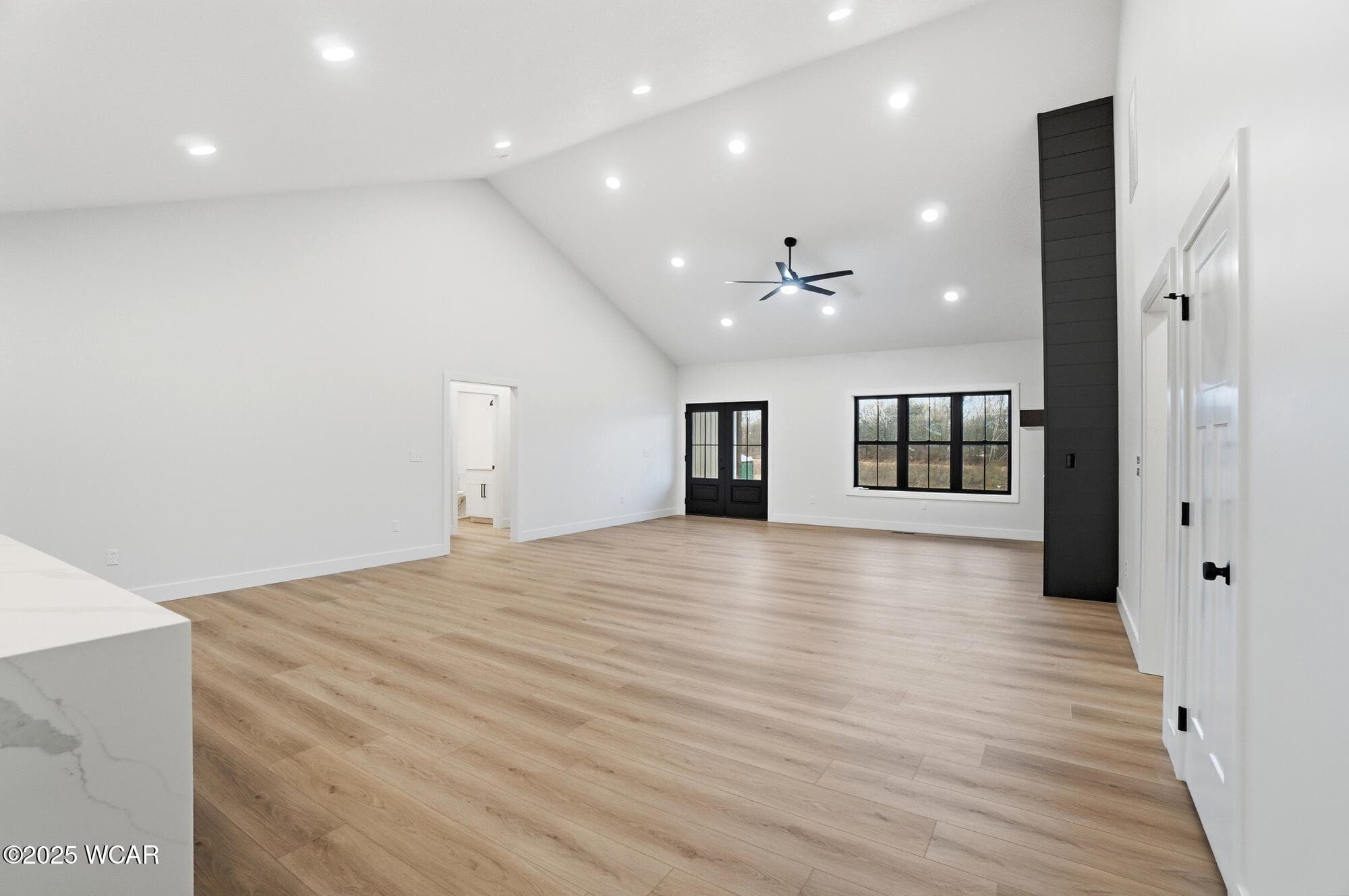 3375 Weldon photo 5