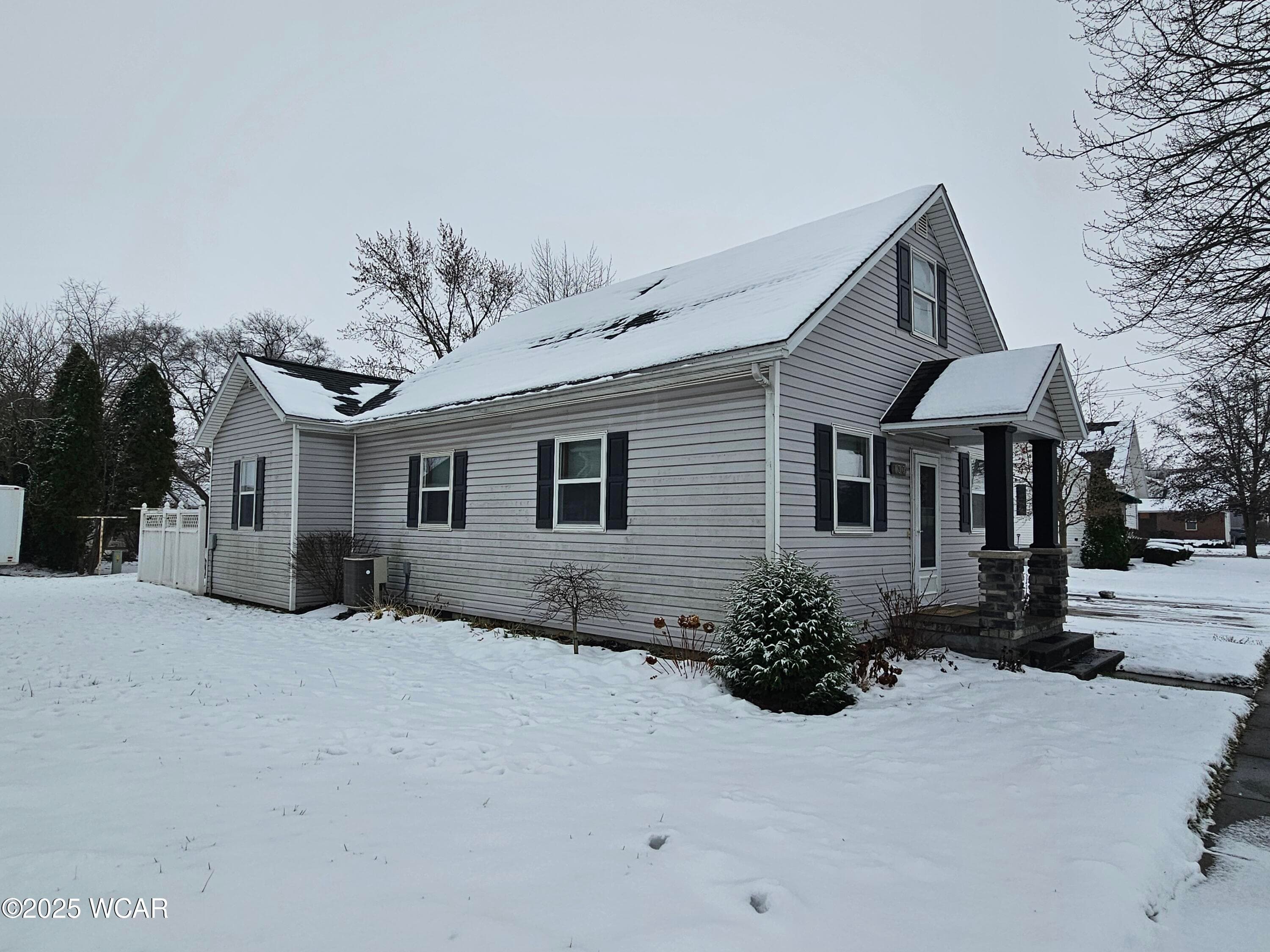 130 E Canal photo 4