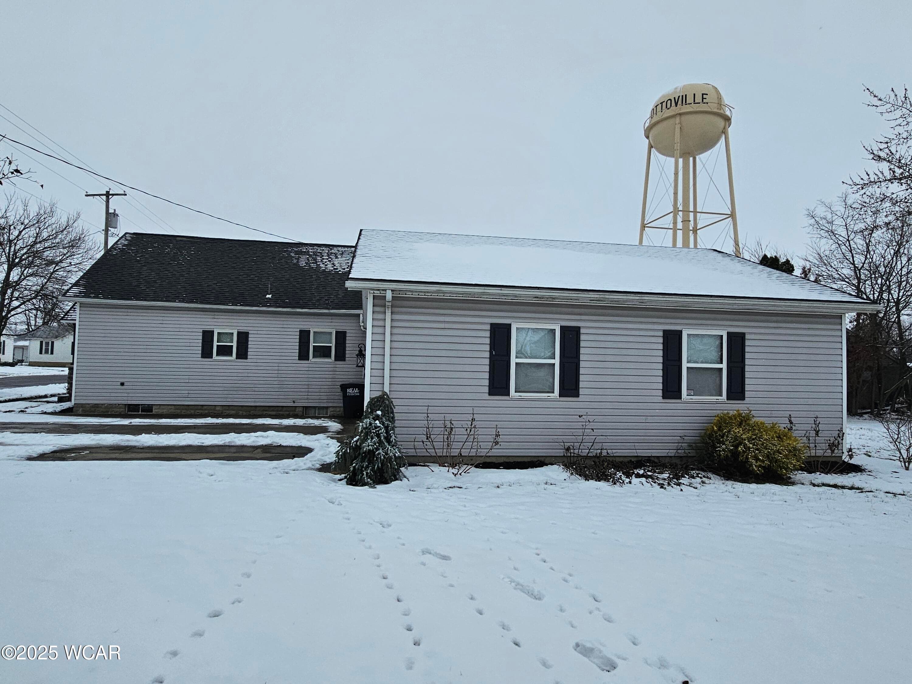 130 E Canal photo 5