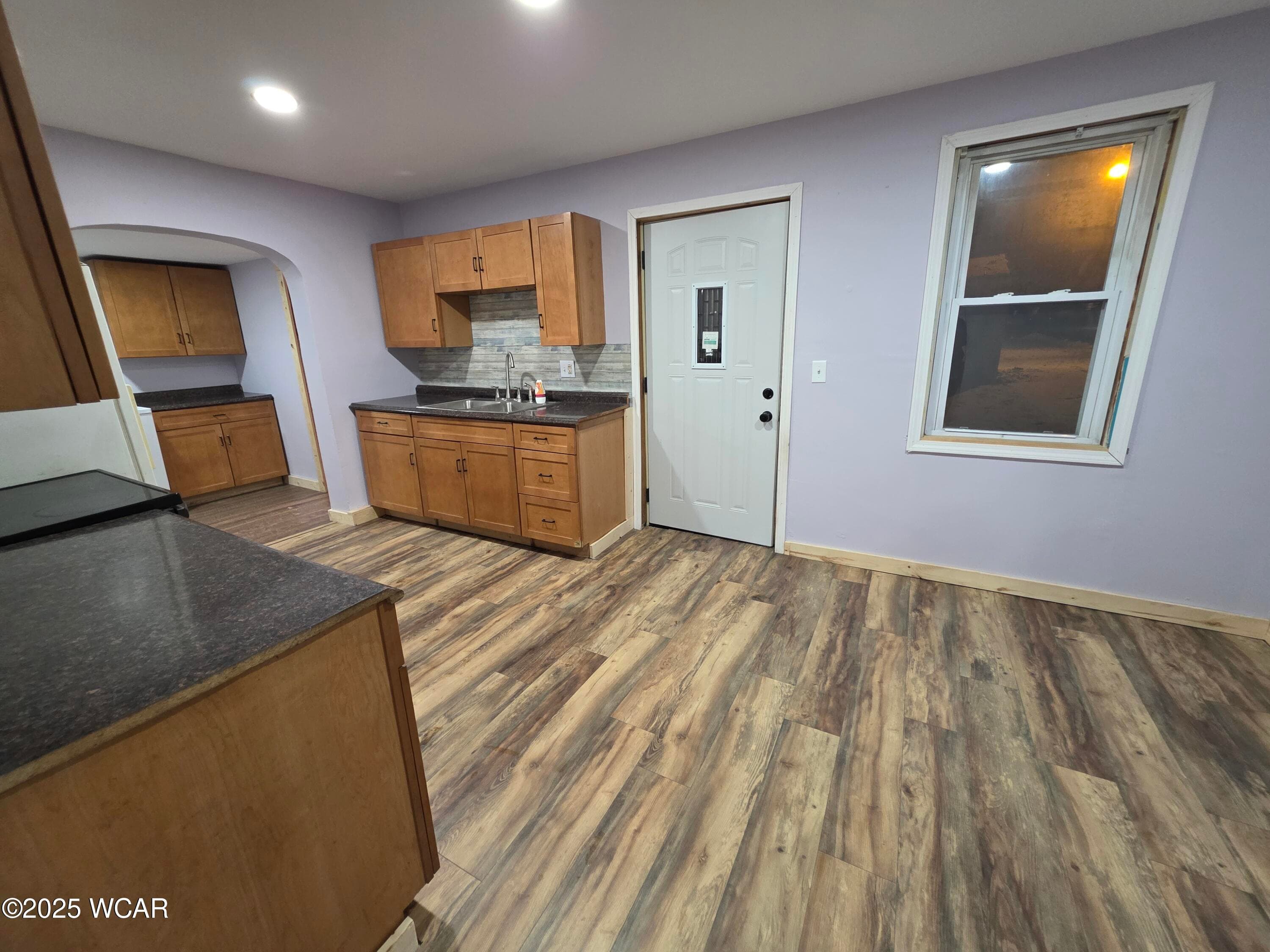 21485 Elevator St. photo 4