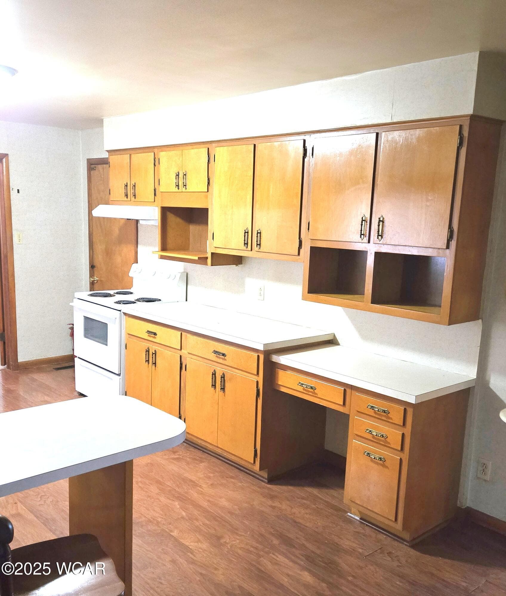 916 Main photo 4