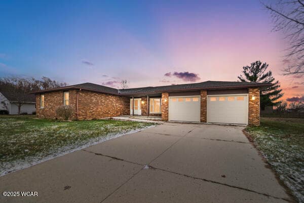 703 Greenbriar photo 4