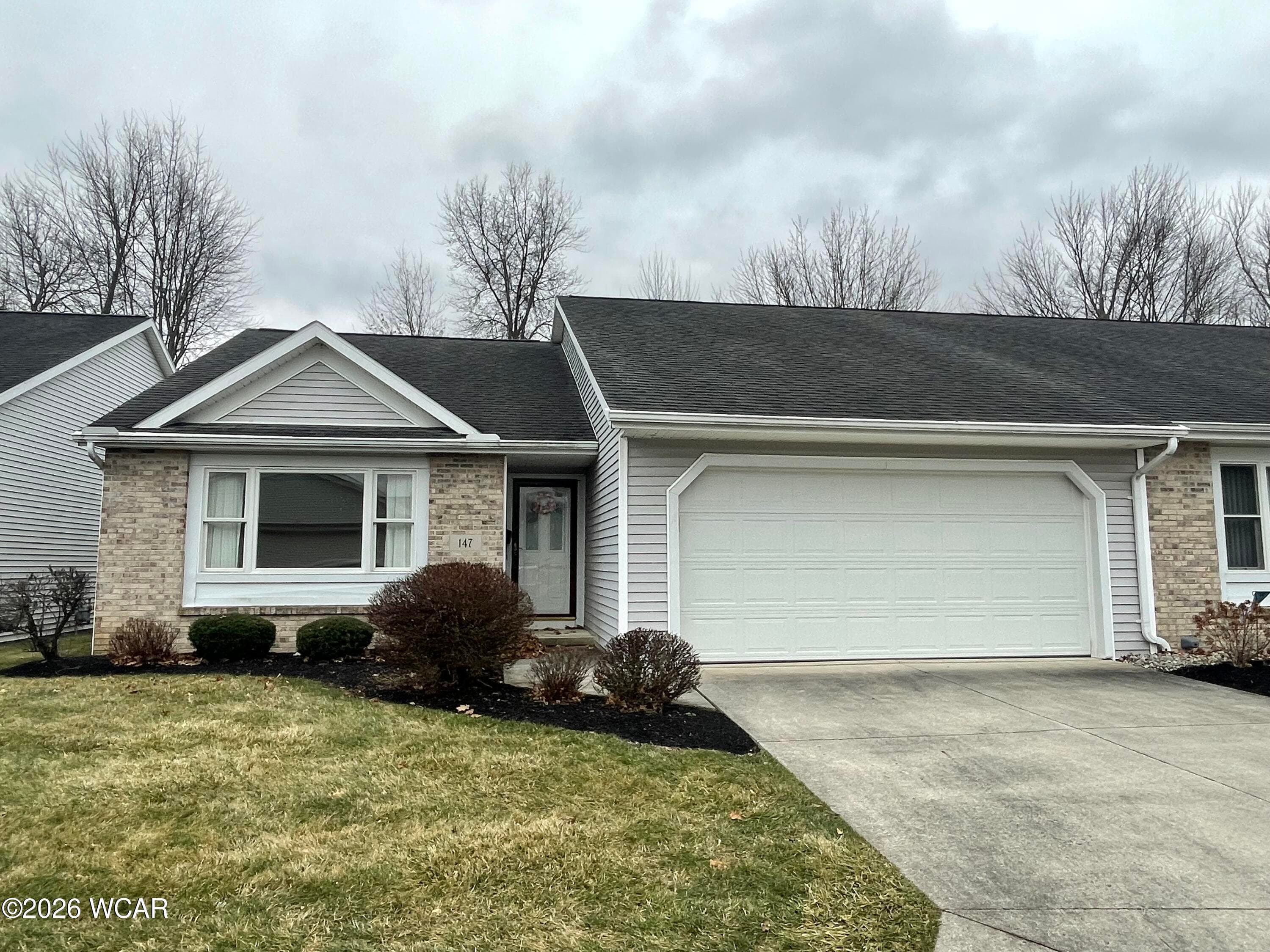 147 Eagles Point