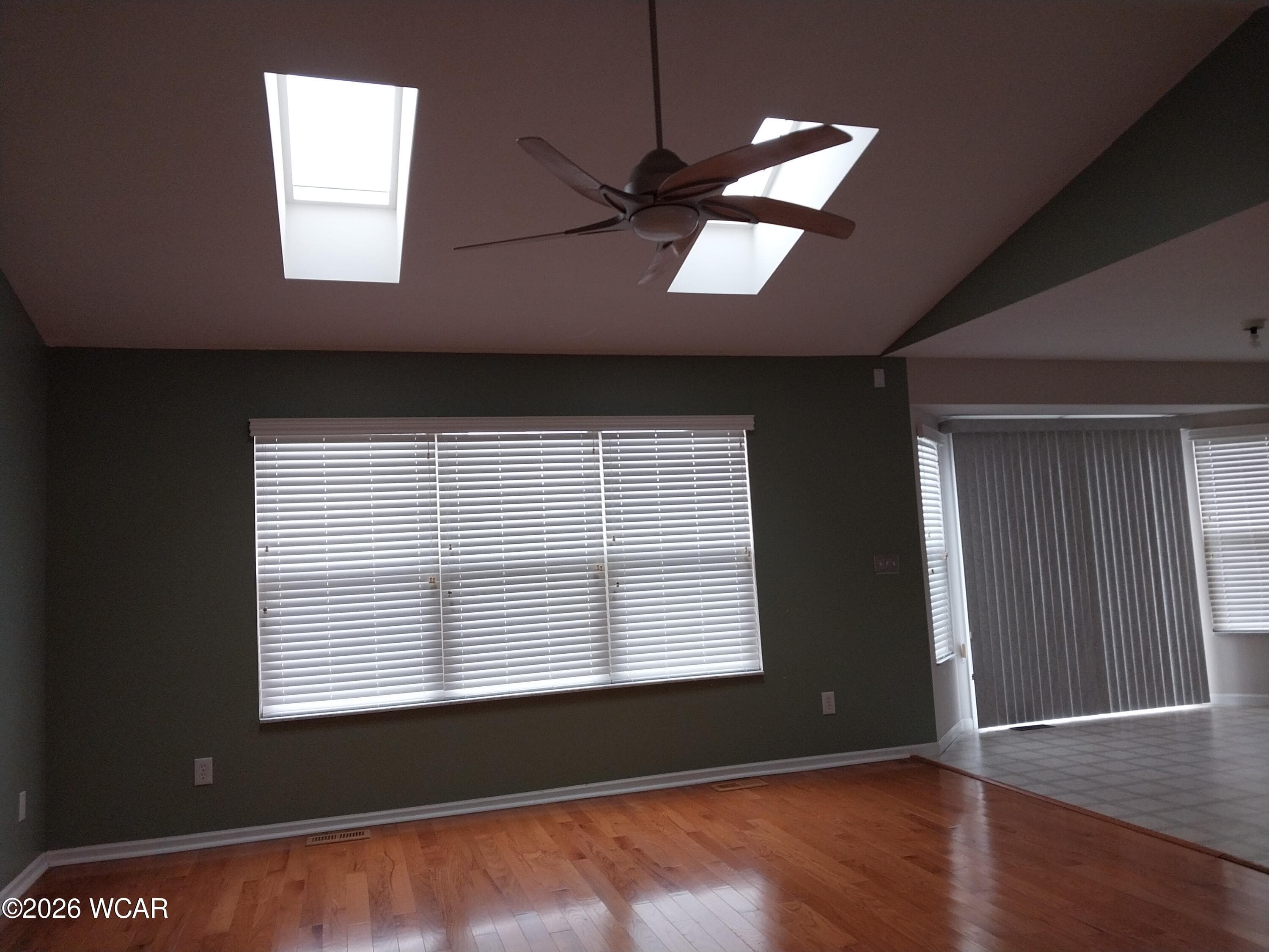 5742 Cedar Lawn photo 4