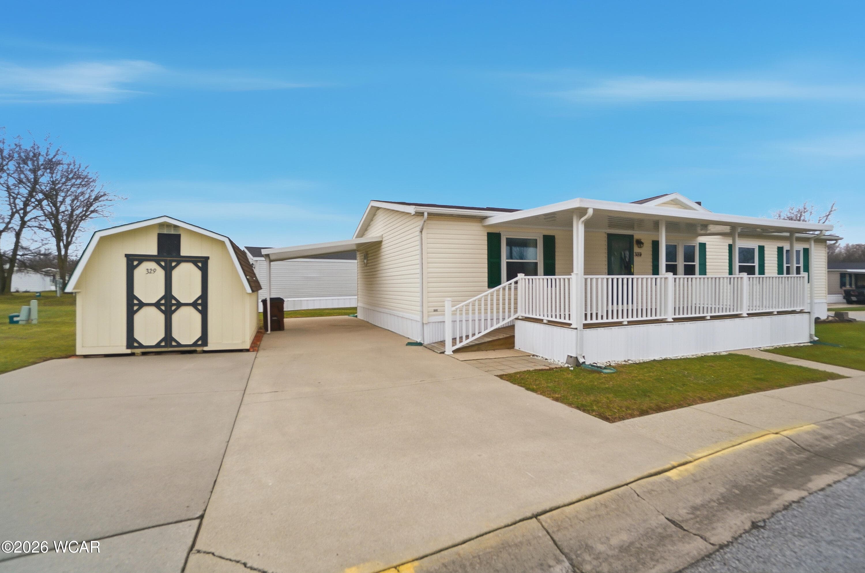 329 Eastwood photo 4