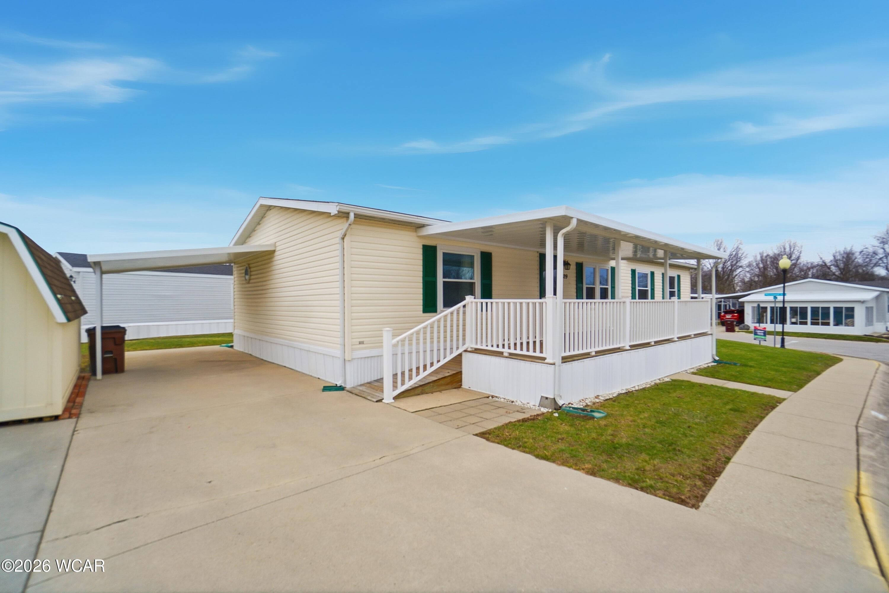 329 Eastwood photo 3