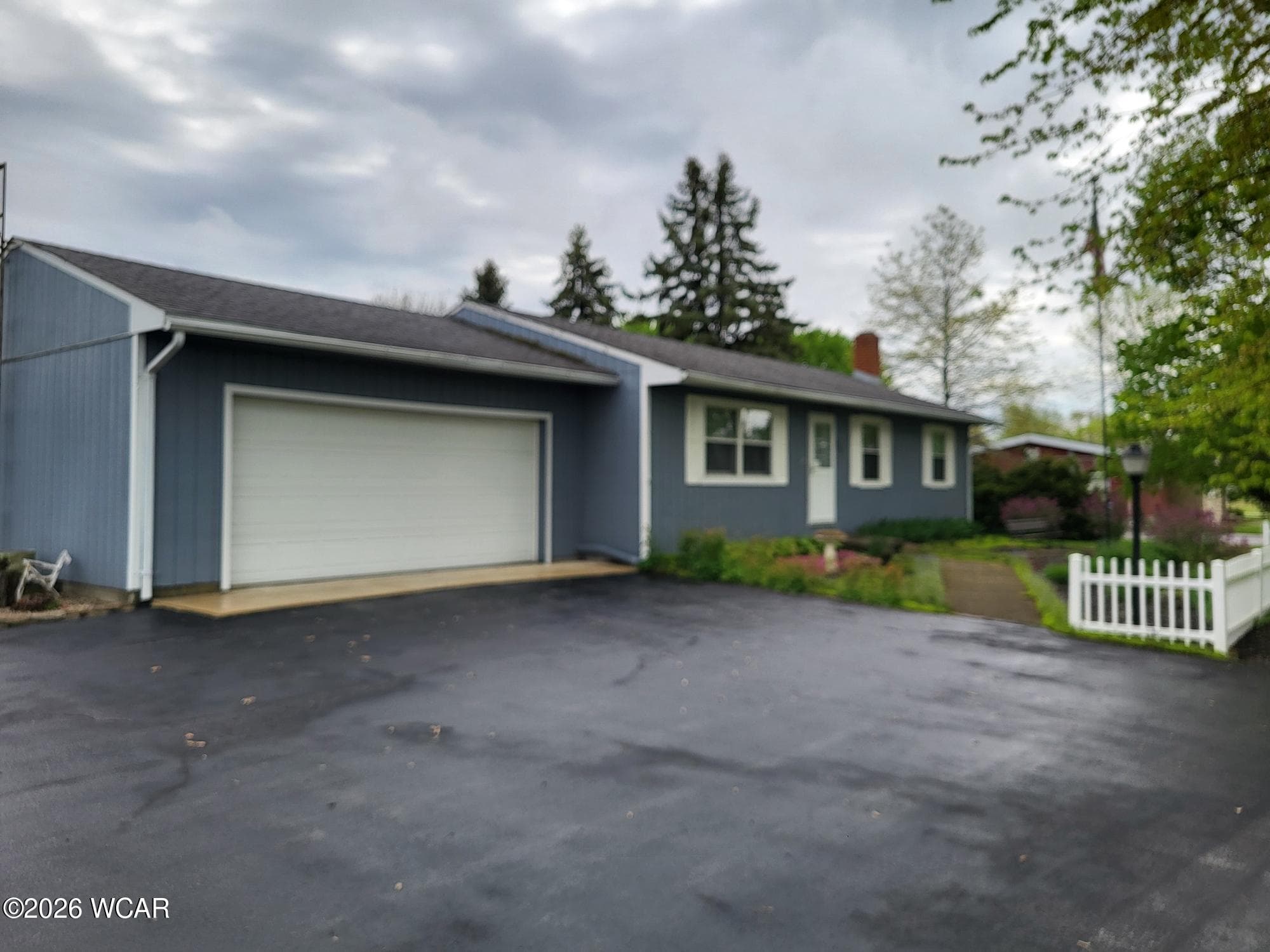 406 Wells Rd