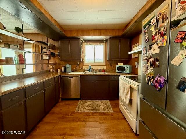 112 East St photo 4