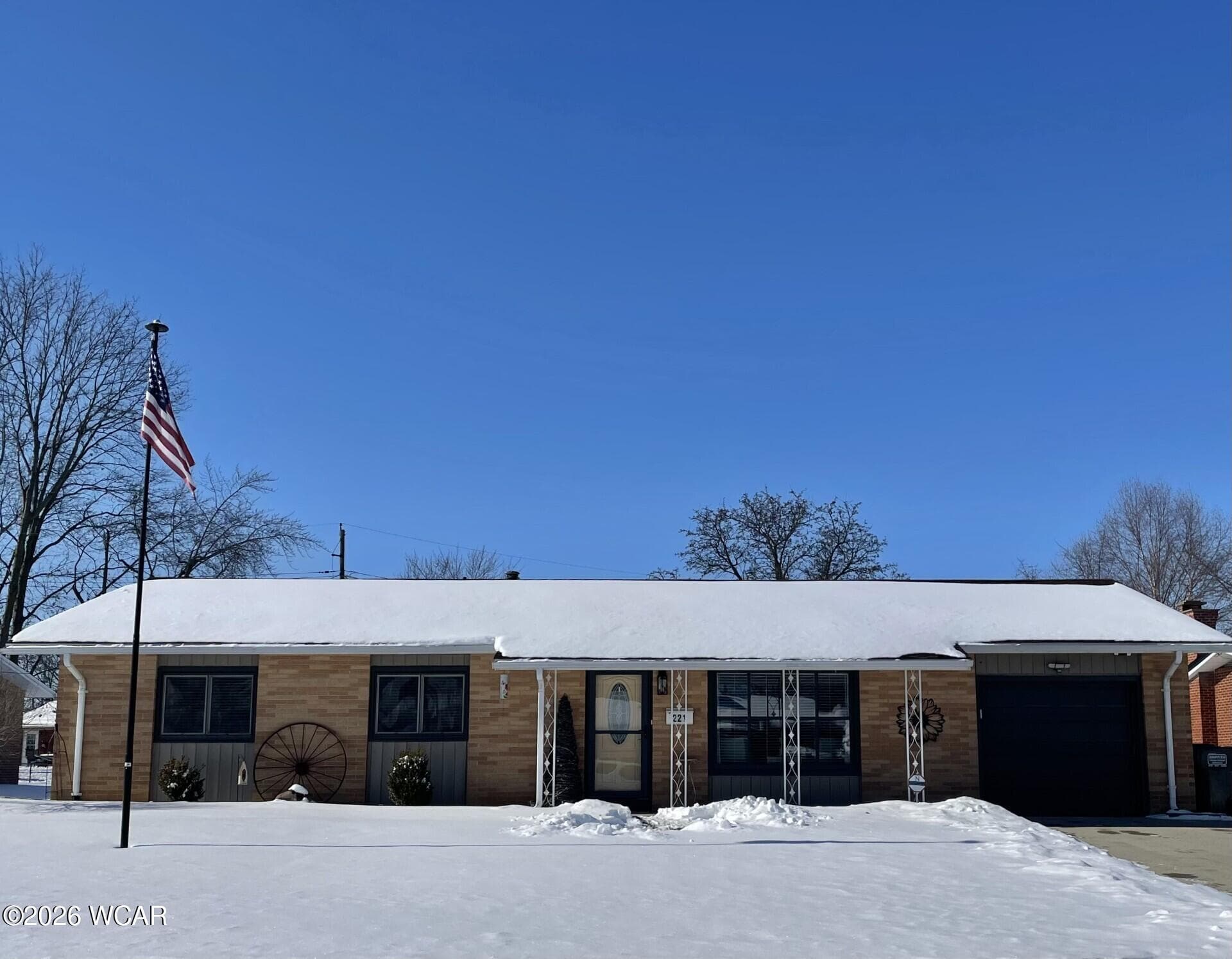 221 Devonshire
