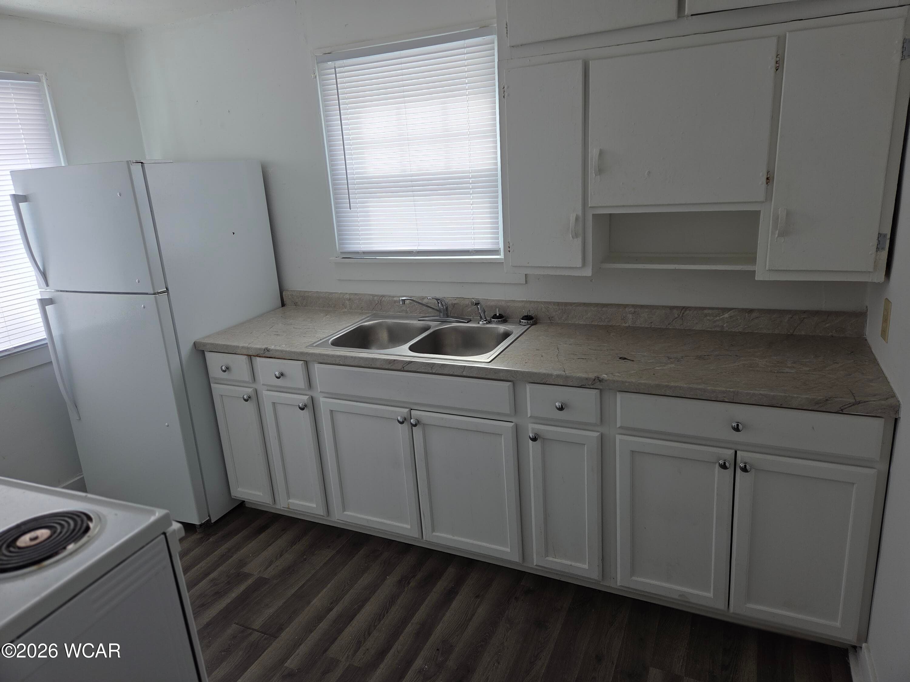 318 Cass photo 2