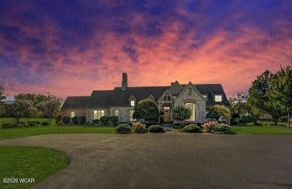2977 Pine Grove