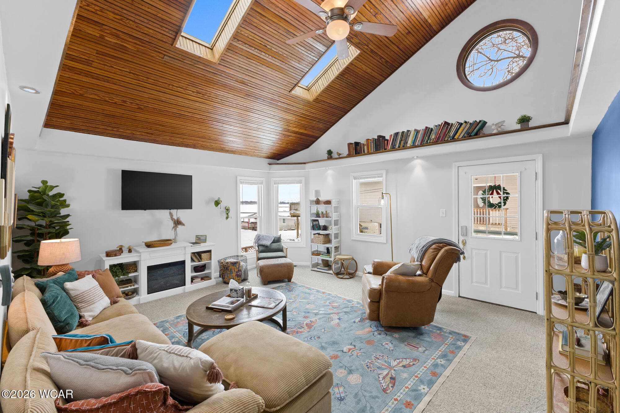 14221 Lakewood photo 4