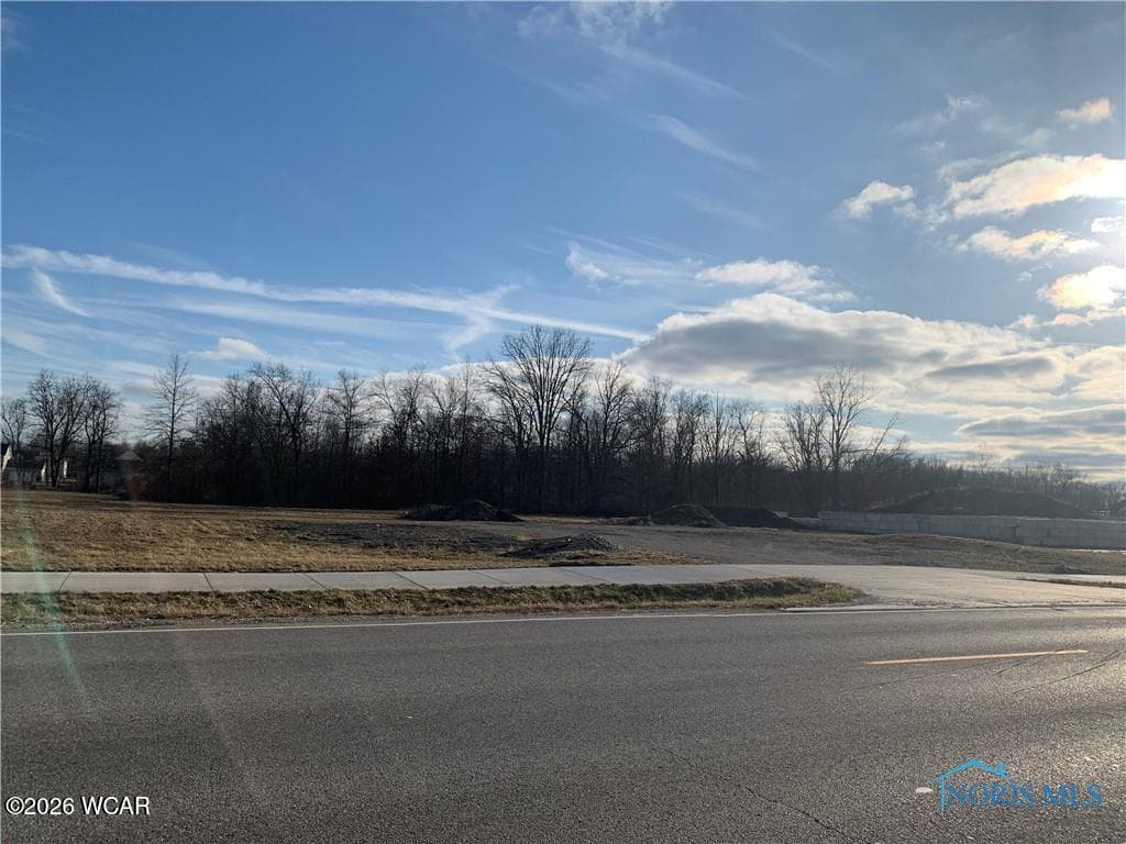 575 Cleveland photo 3