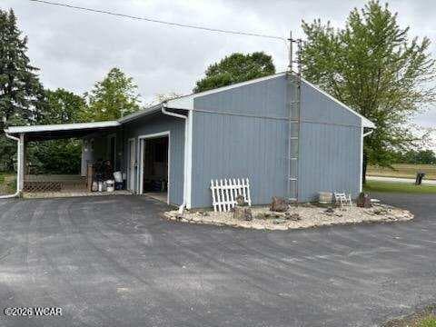 406 Wells Rd photo 3