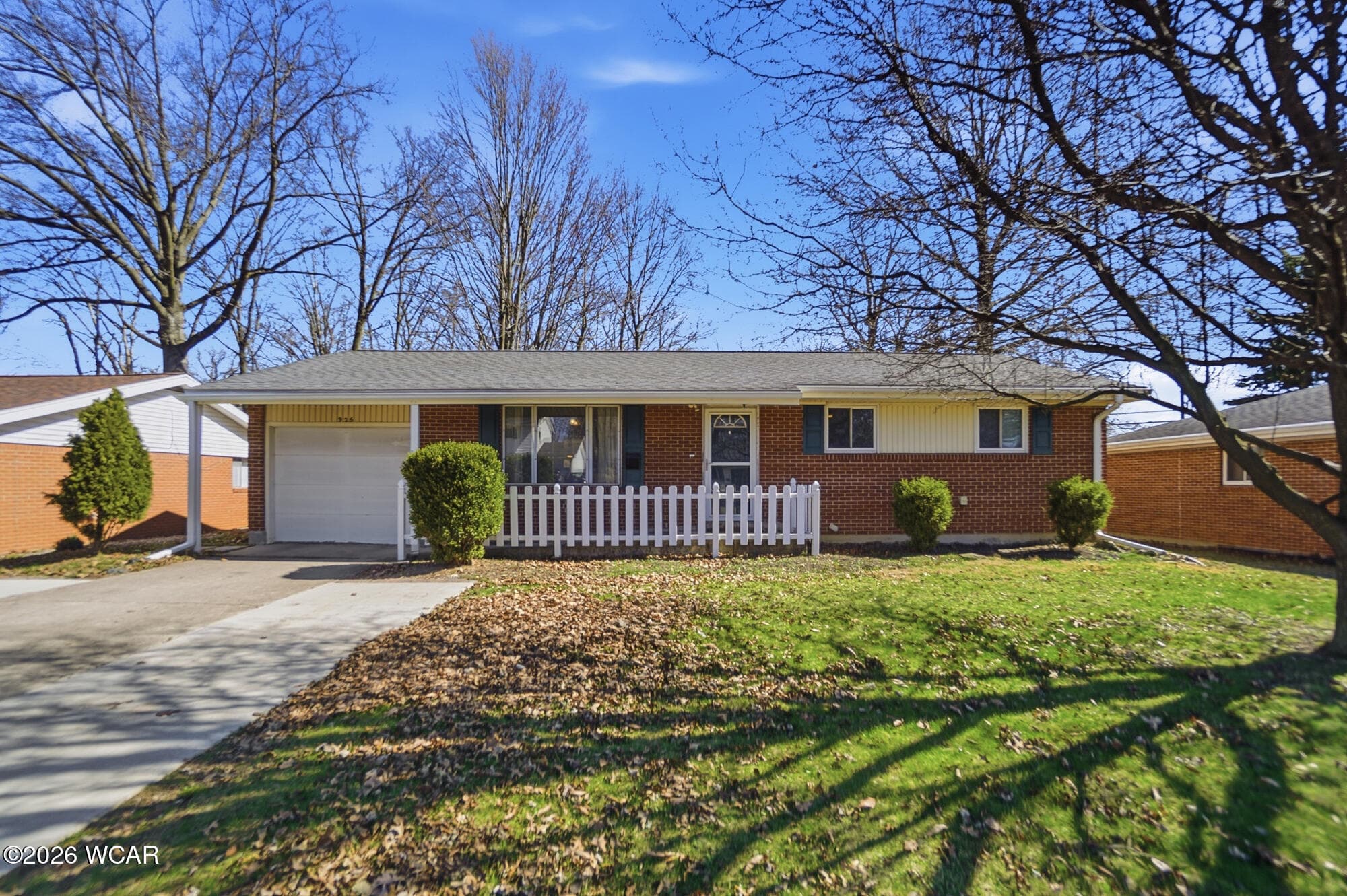 926 Crestwood photo 2