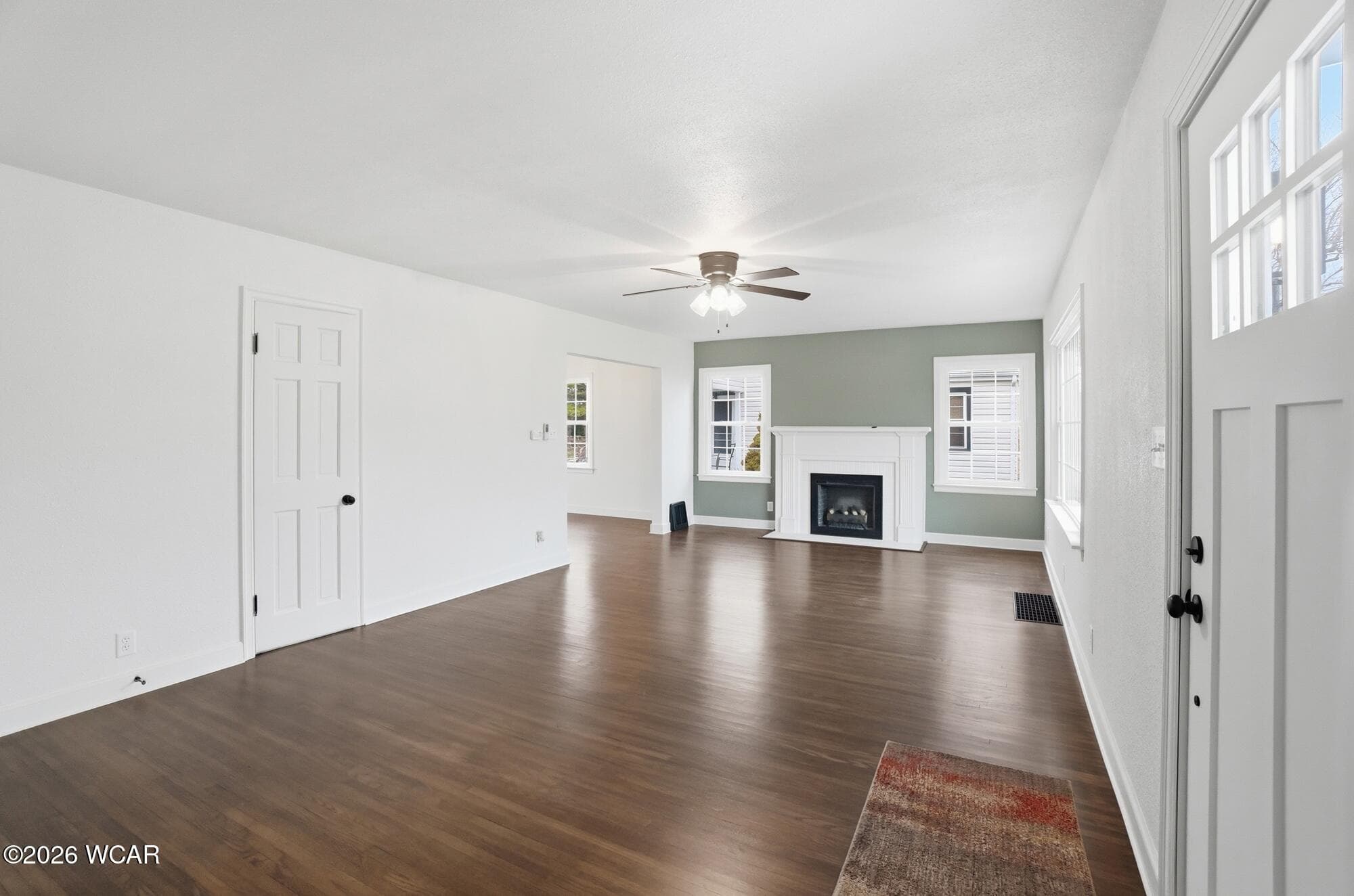 1817 Hillcrest photo 5