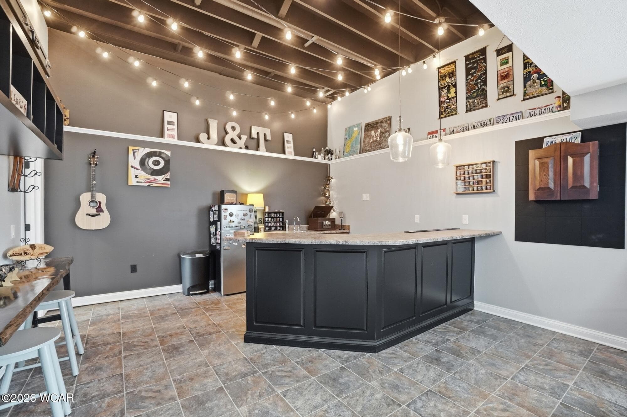 690 Rosecrest photo 5