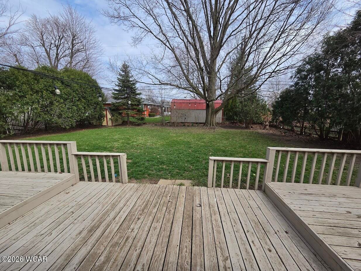 780 Maplewood Drive photo 2