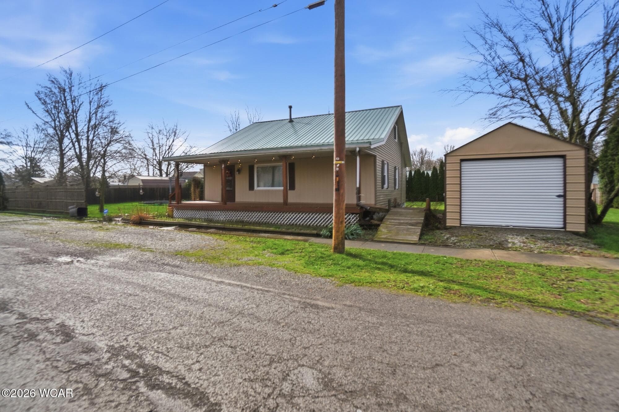 207 Smith photo 3