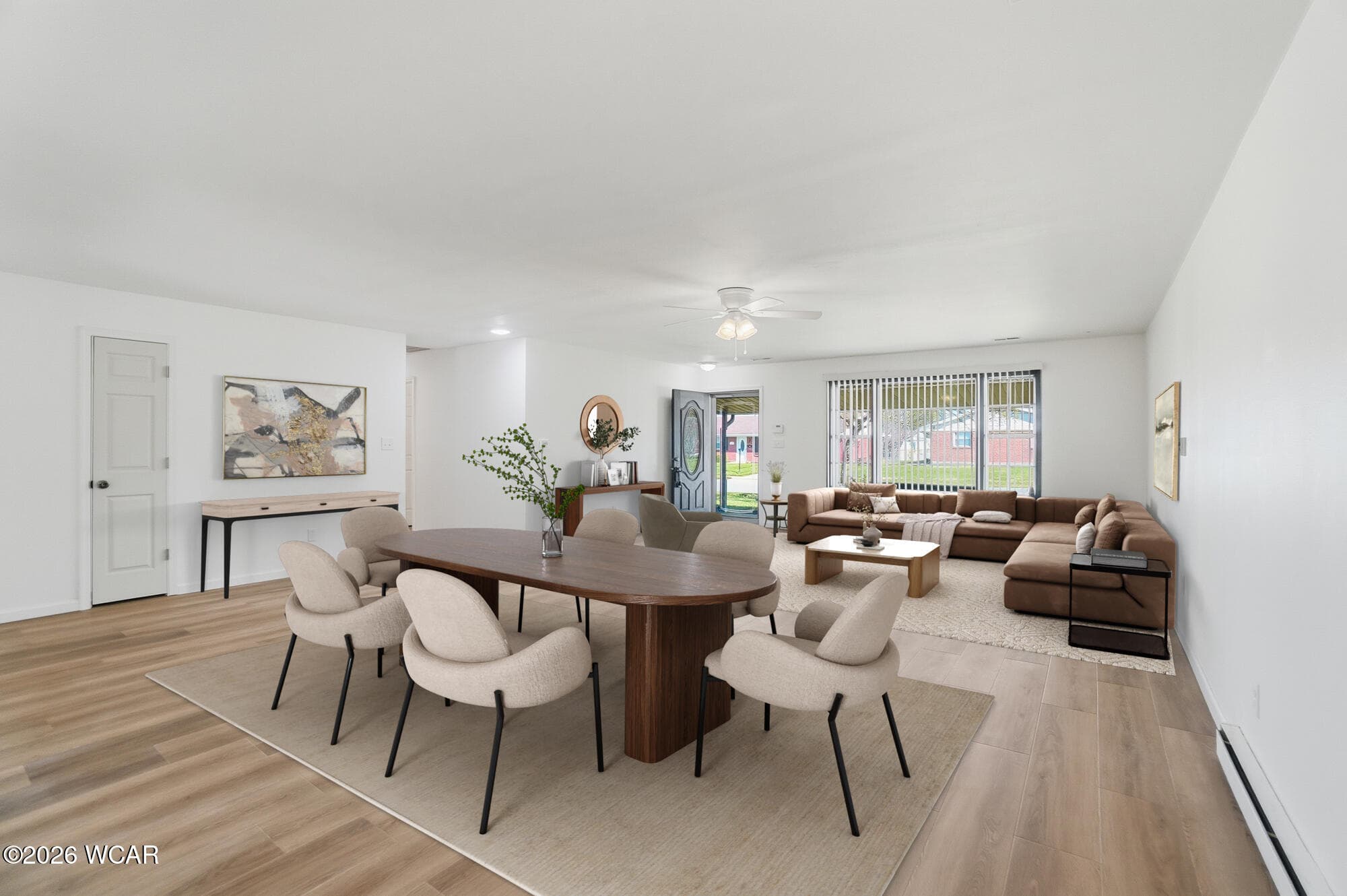 2425 Windsor photo 4