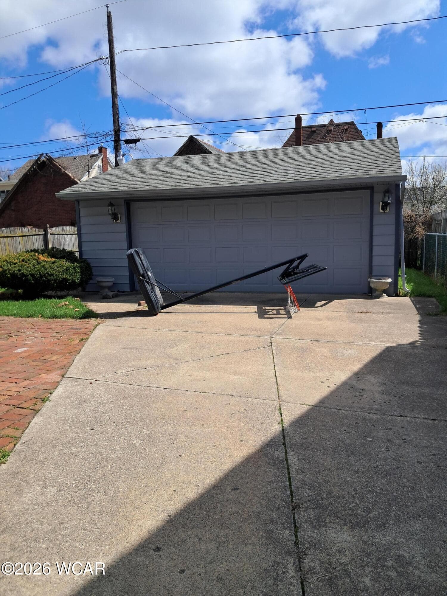 2106 Parkdale photo 4