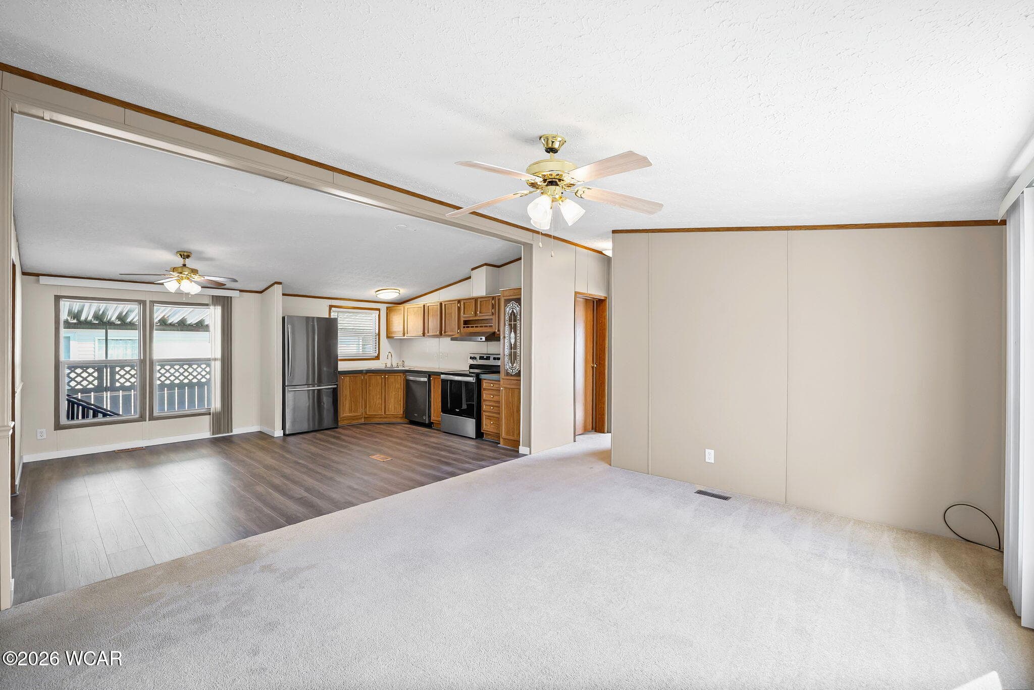 573 Waterview photo 3