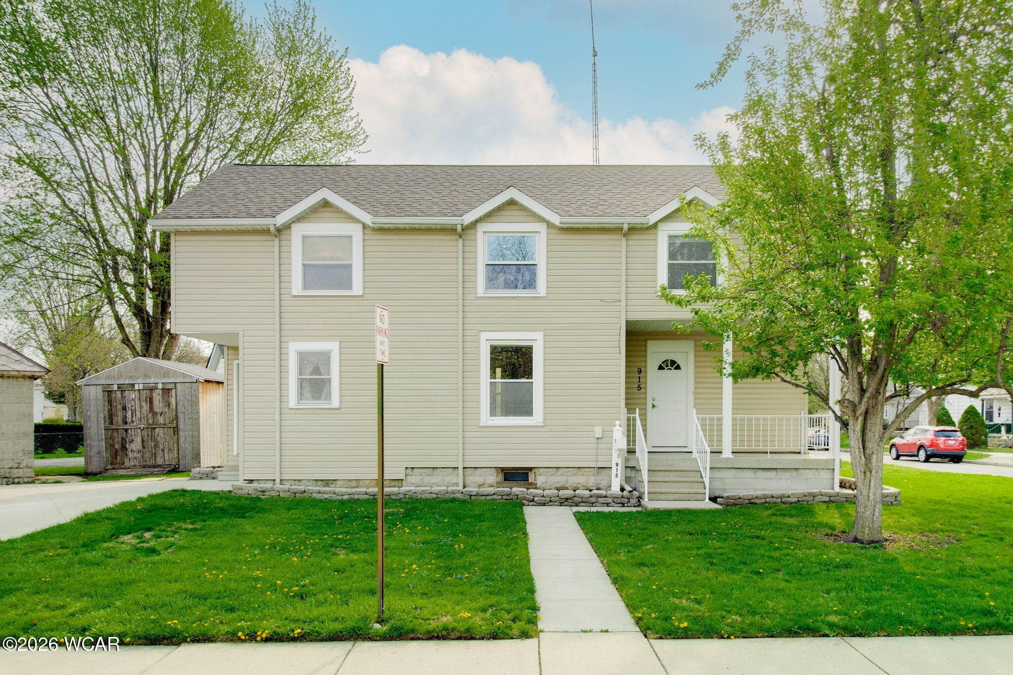 915 West photo 3