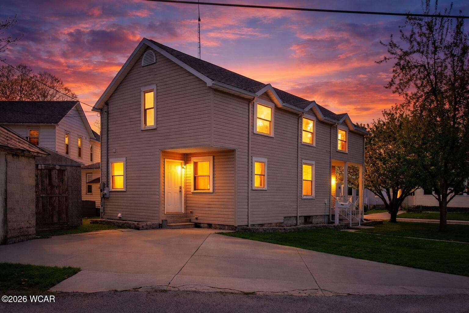 915 West