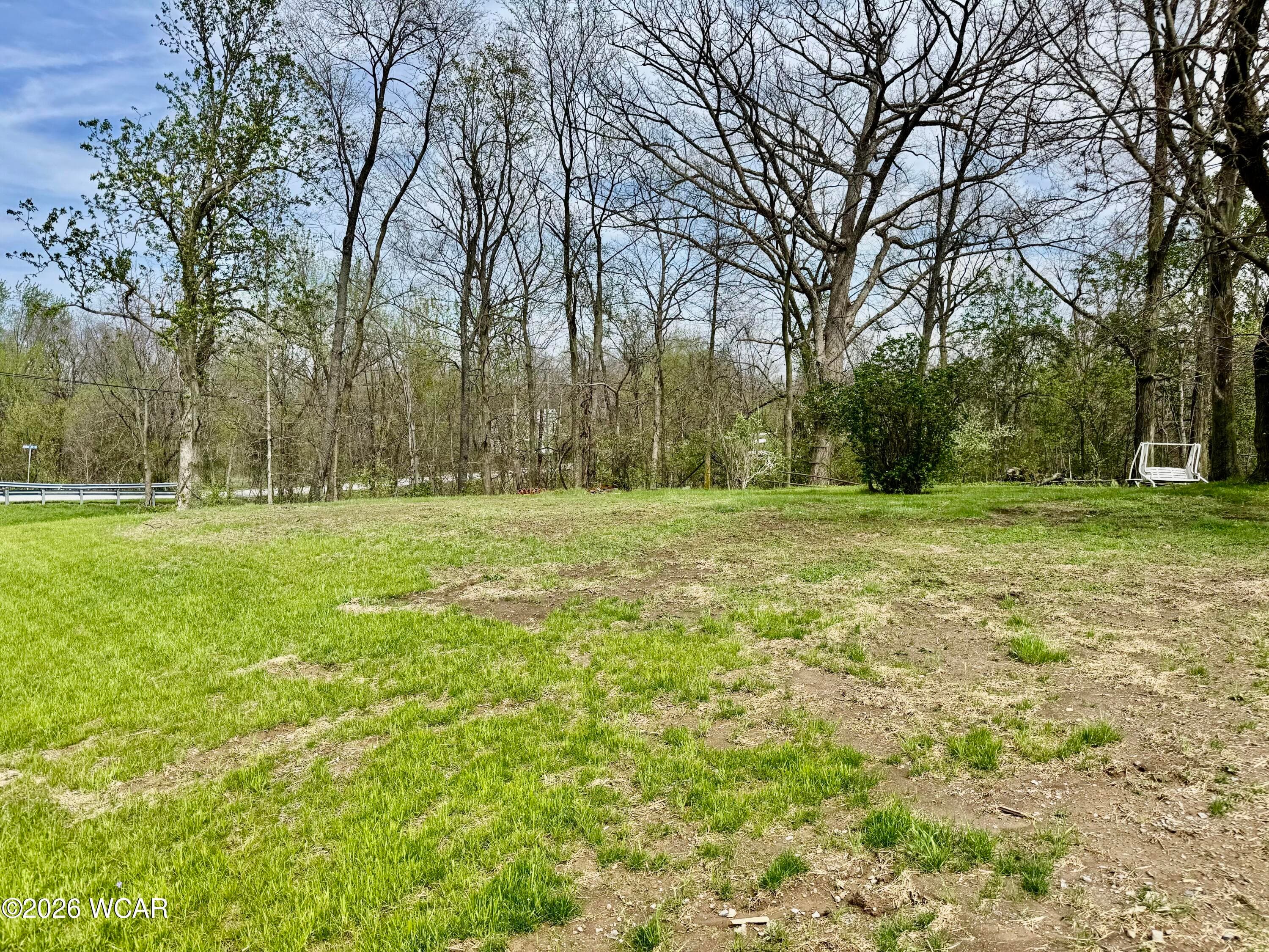 1700 Thayer photo 3