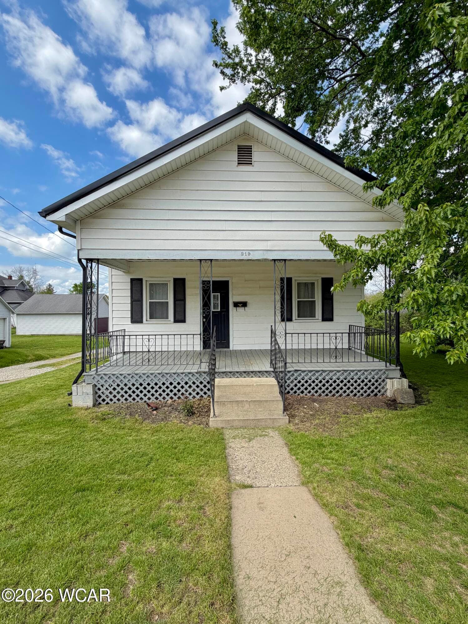 319 Spruce