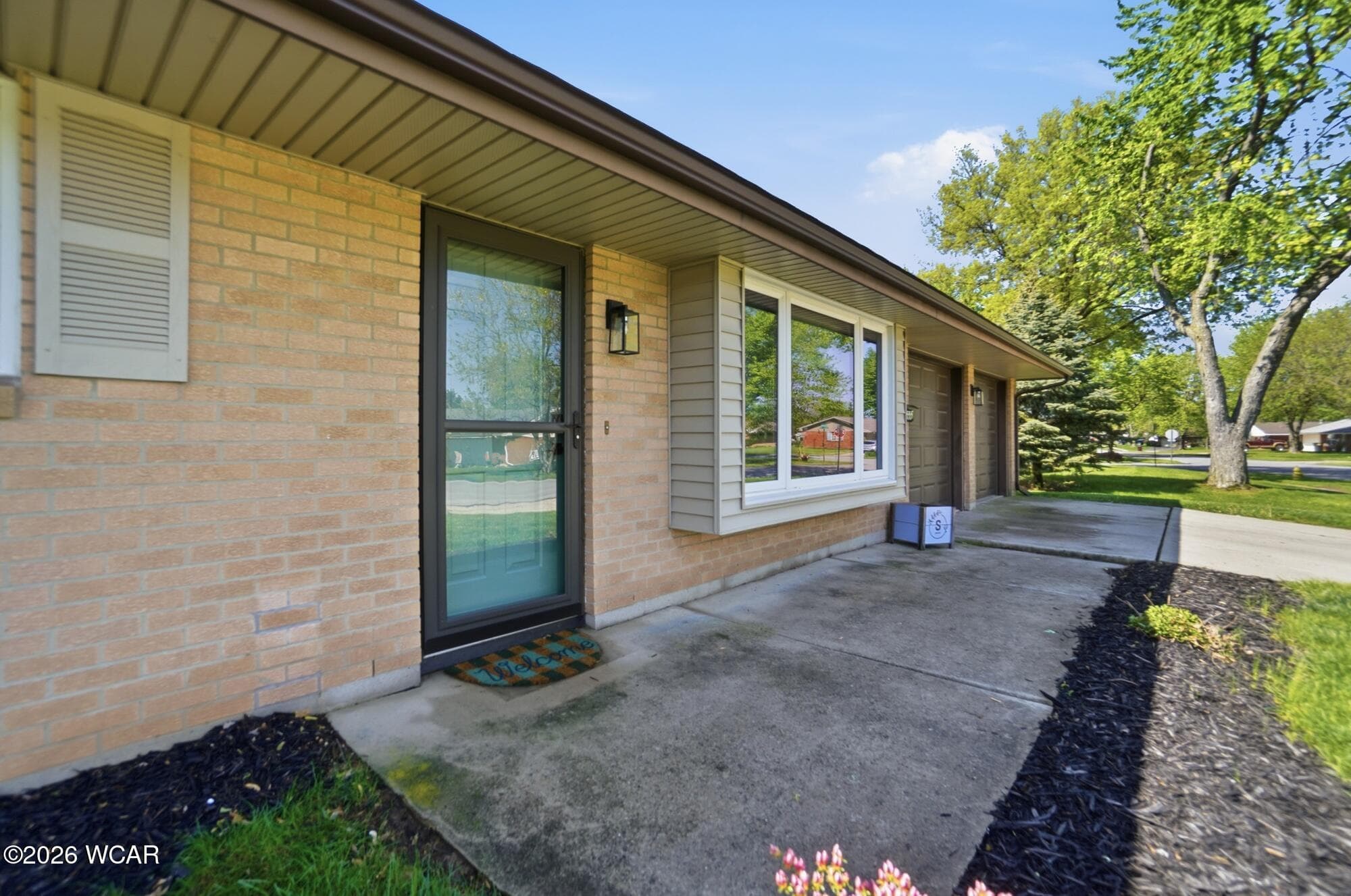 2555 Sherwood photo 4