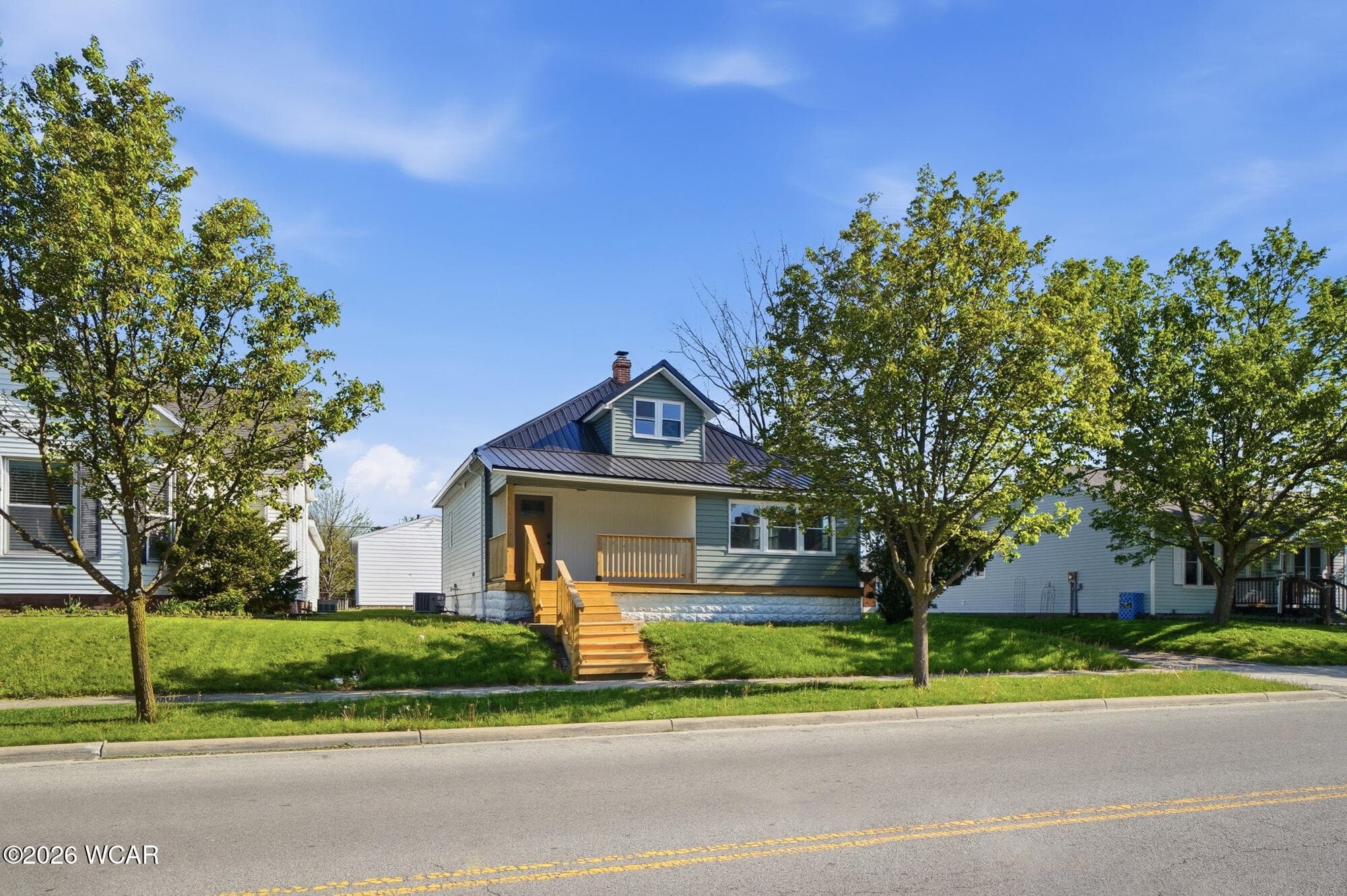 616 Benton photo 2