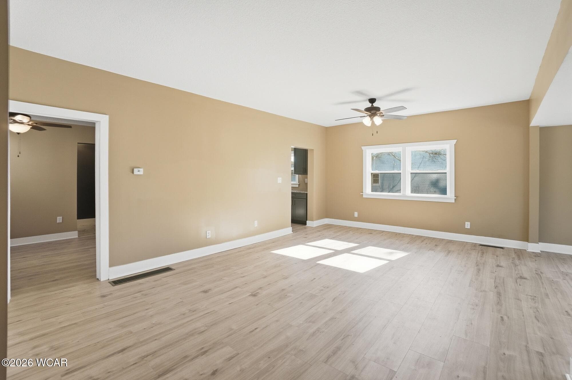 616 Benton photo 5
