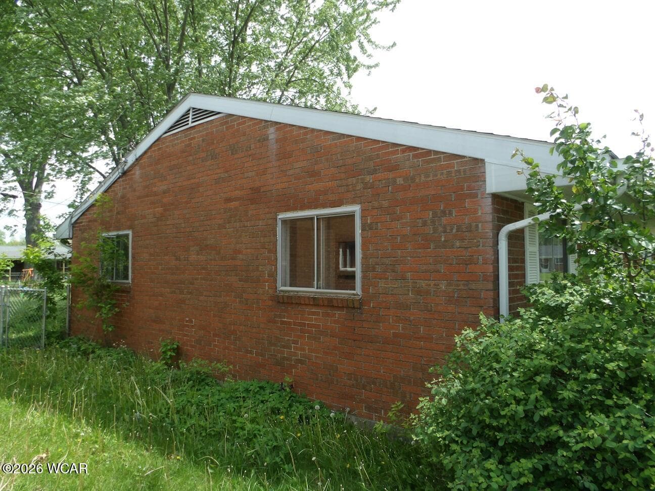2104 Virginia photo 2