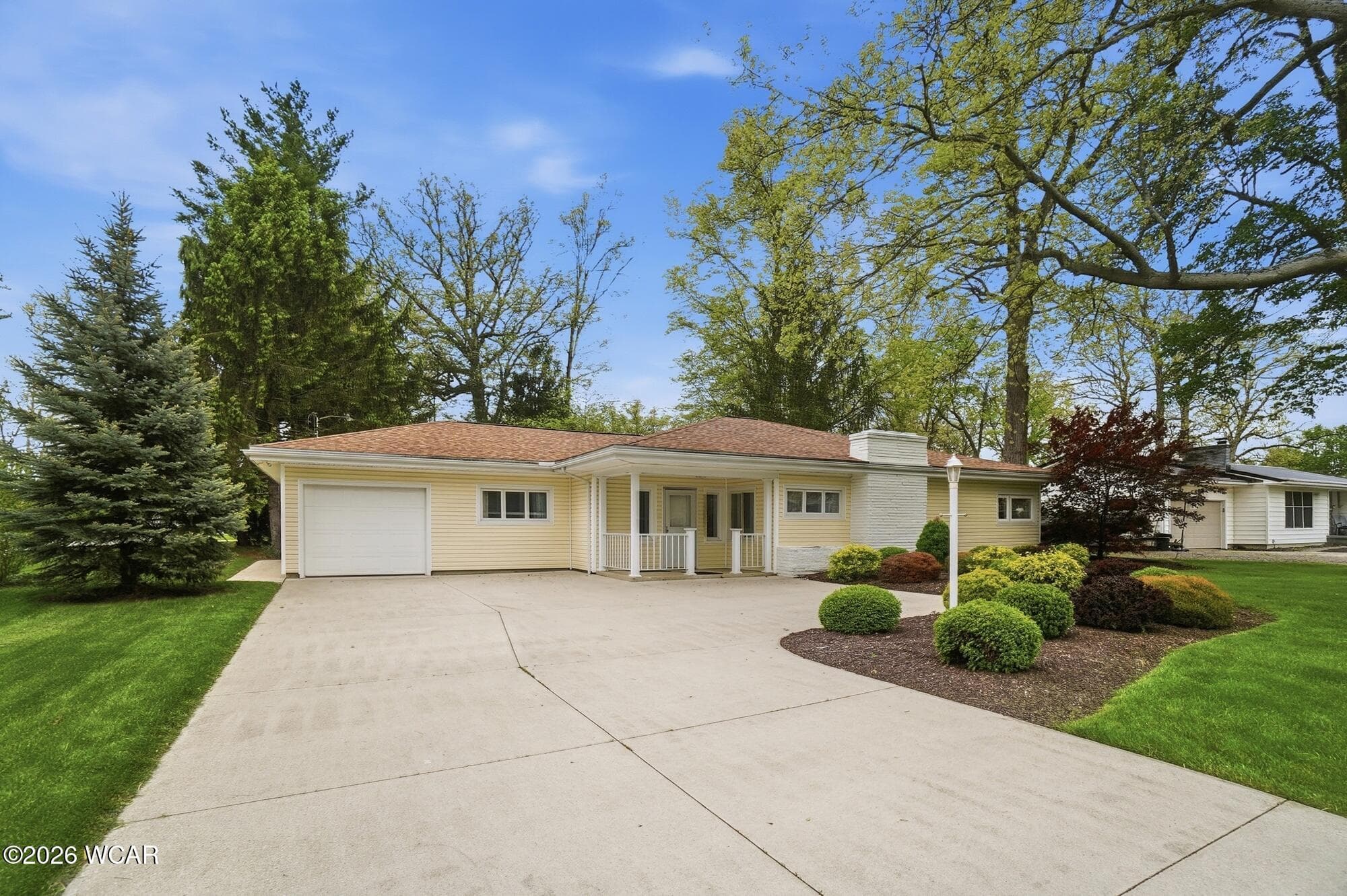 3061 Inwood photo 3
