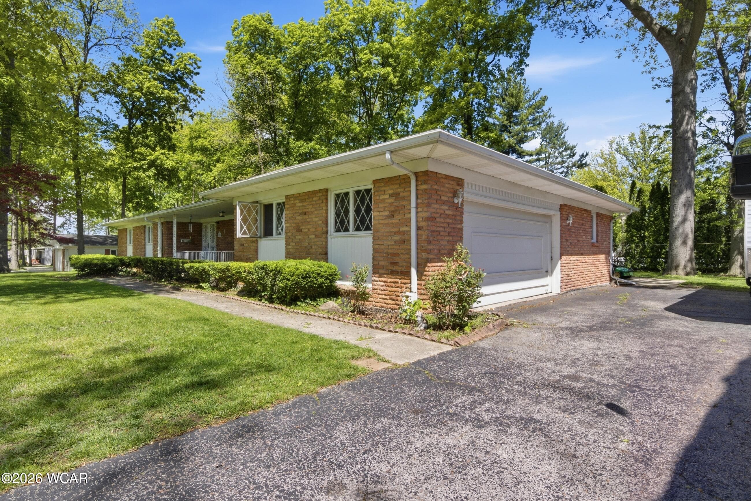 2800 Lakewood