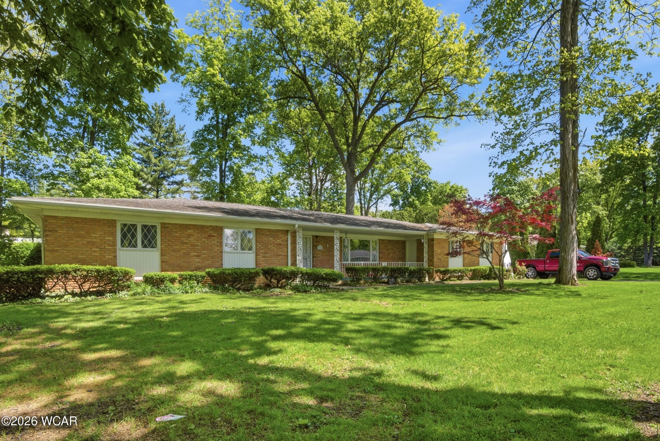 2800 Lakewood photo 3