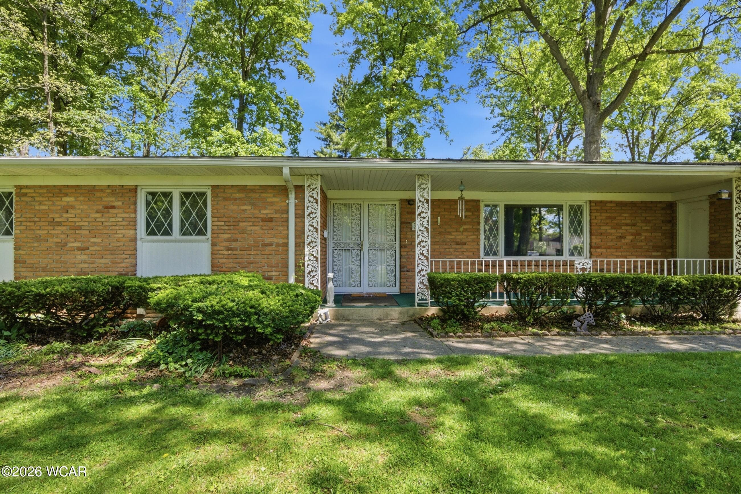 2800 Lakewood photo 4