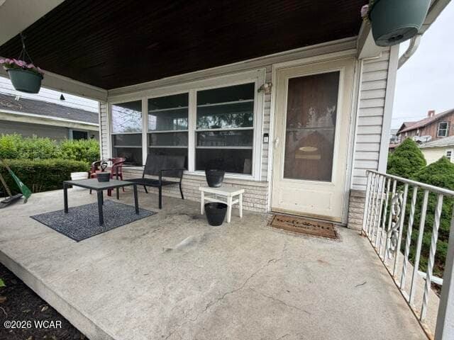 213 Franklin photo 4