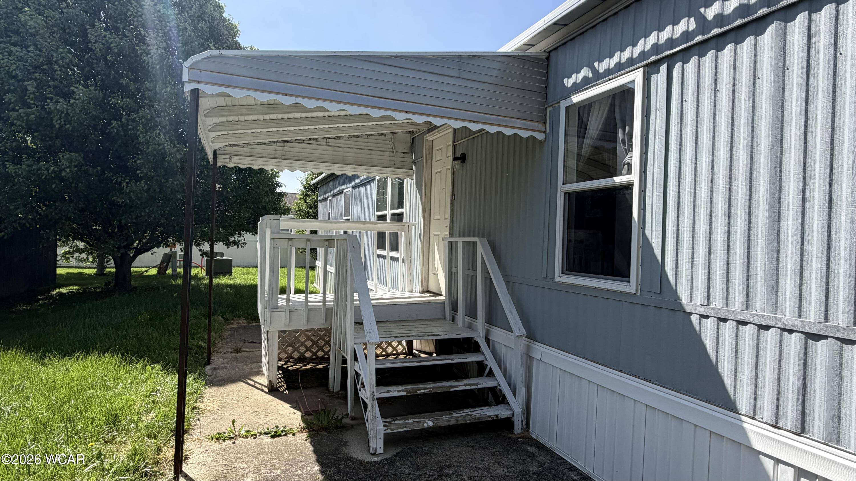 151 Winterhaven photo 3