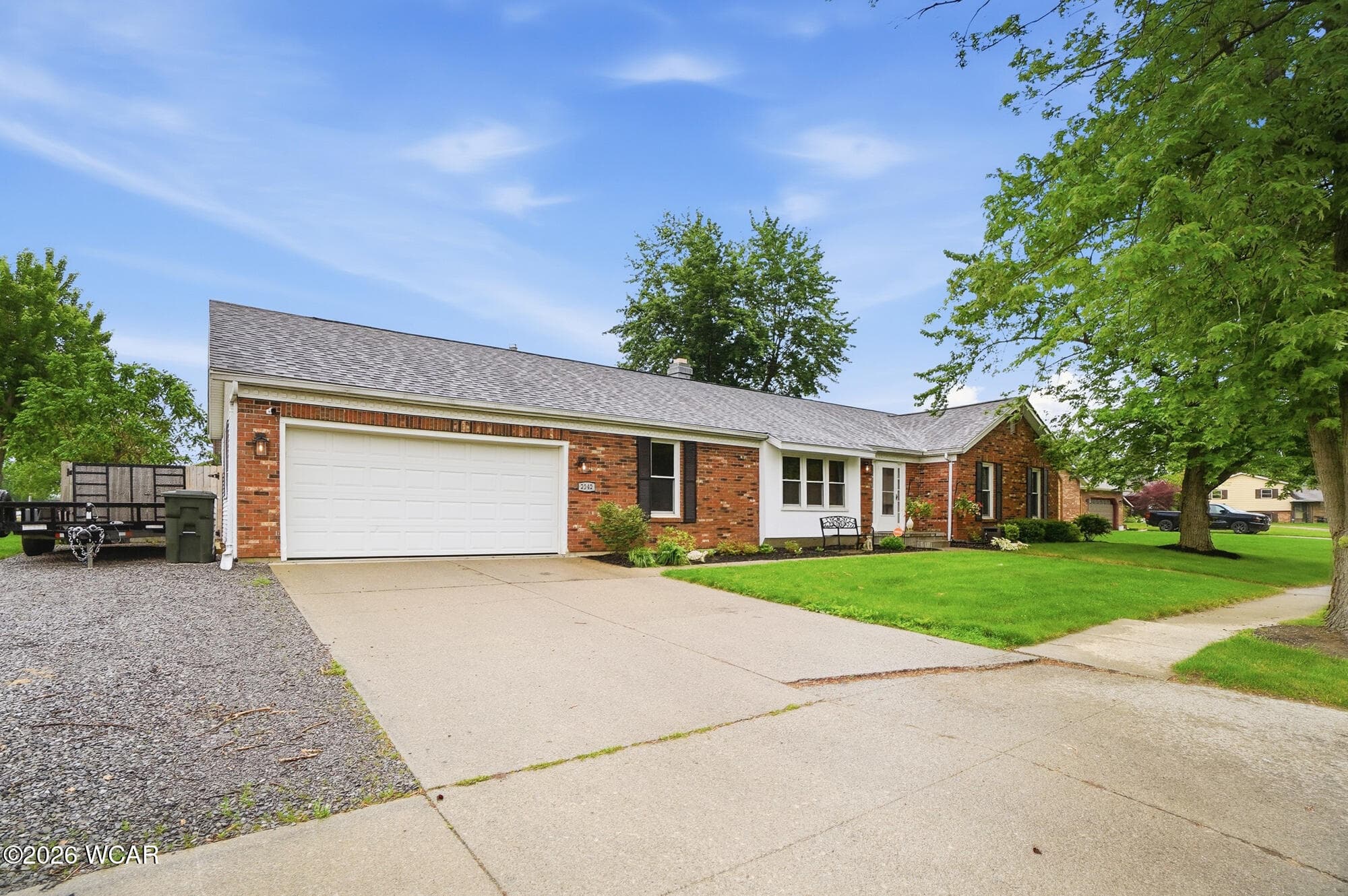 2142 Kimberly photo 2